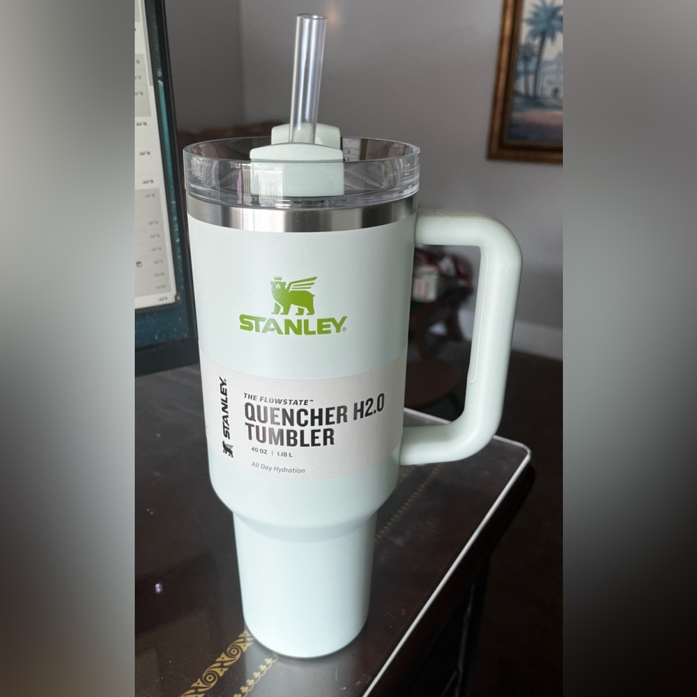 Stanley 40 oz Quencher H2.0 FlowState Tumbler - New in Box